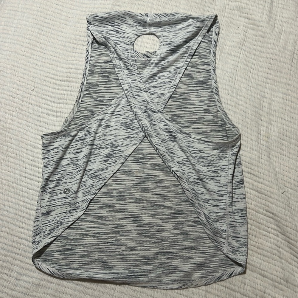 Lululemon Size 2 Crossback Cutout Muscle Tank